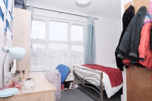 Bedroom- click for photo gallery